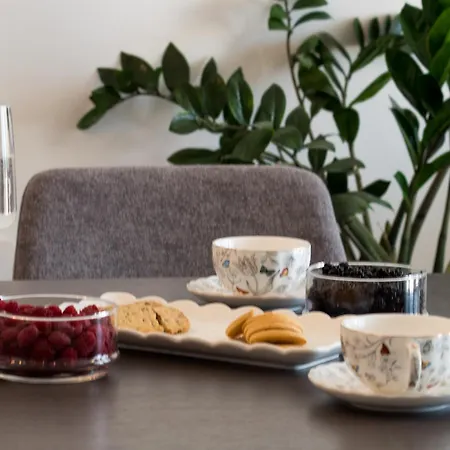 Luxury Citrin With Shared Pool *