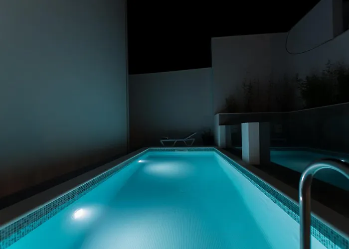 Apartmán Luxury Citrin With Shared Pool