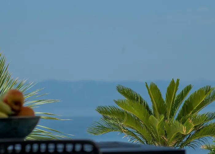 Luxury Citrin With Shared Pool Apartmán *