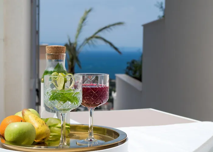 דירה Luxury Citrin With Shared Pool *